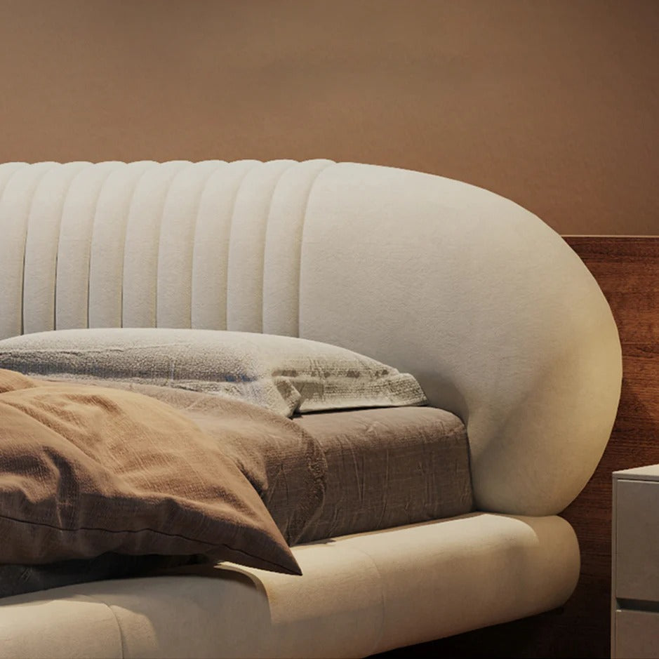 Nell - Bed